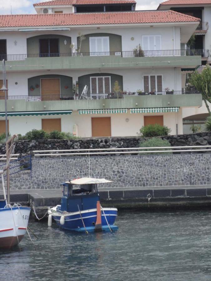Acirealevacanze - Romantica Camera Sul Mare Exteriör bild